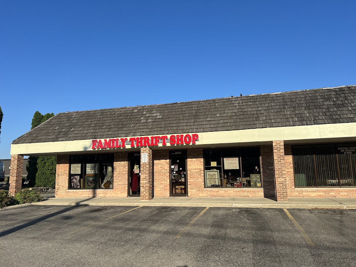 Family Thrift Shop in Woodstock