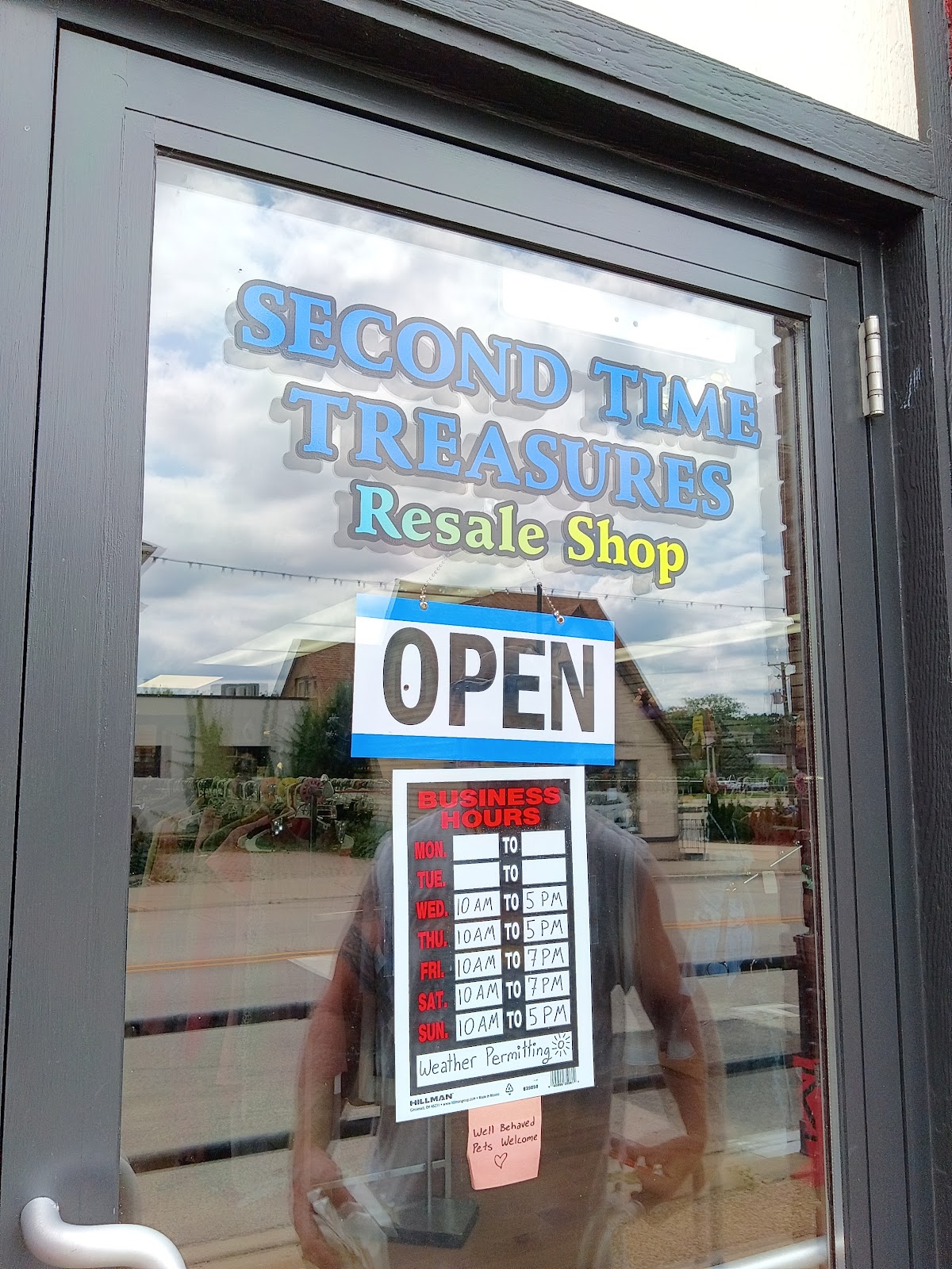 Second Time Treasures in Fox Lake