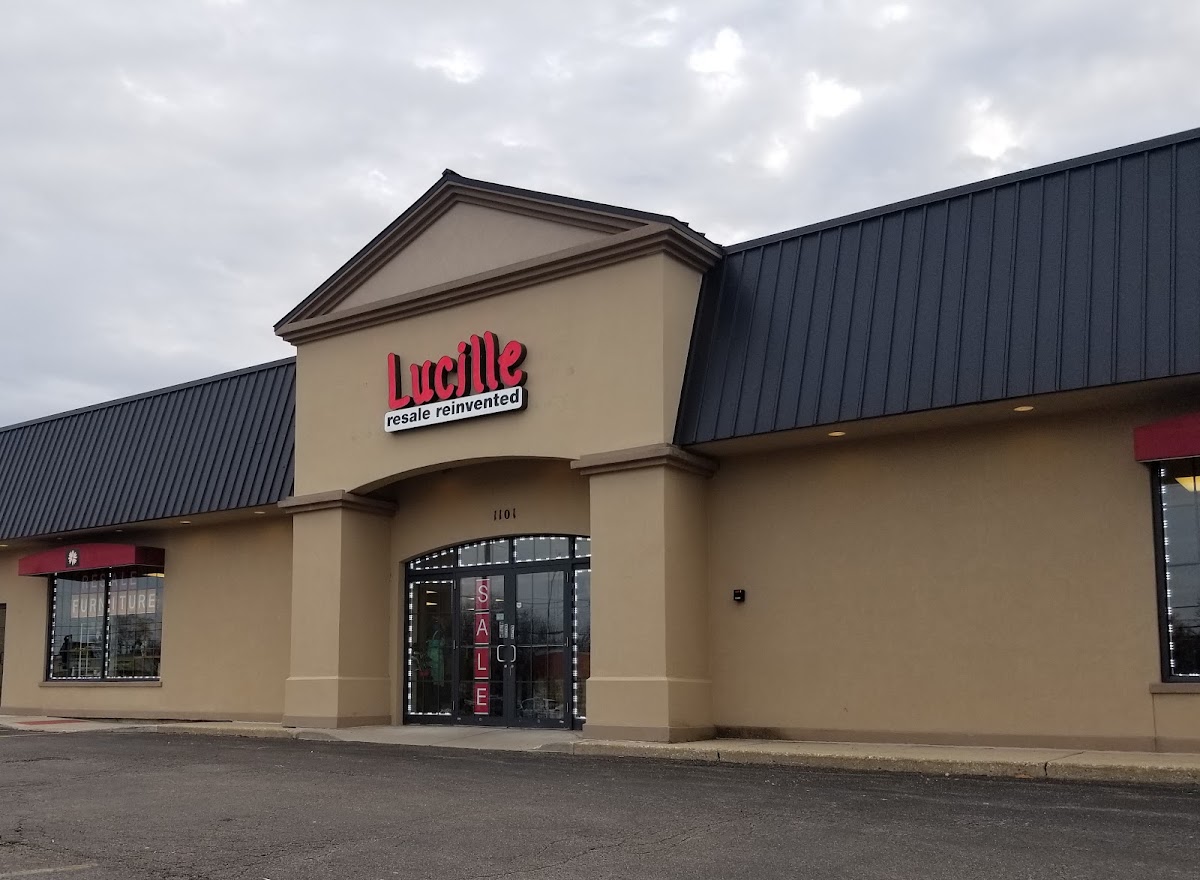 LUCILLE ...resale reinvented in Arlington Heights