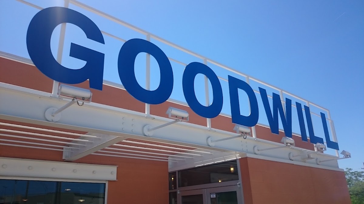 Goodwill Retail Store & Donation Center in Papillion