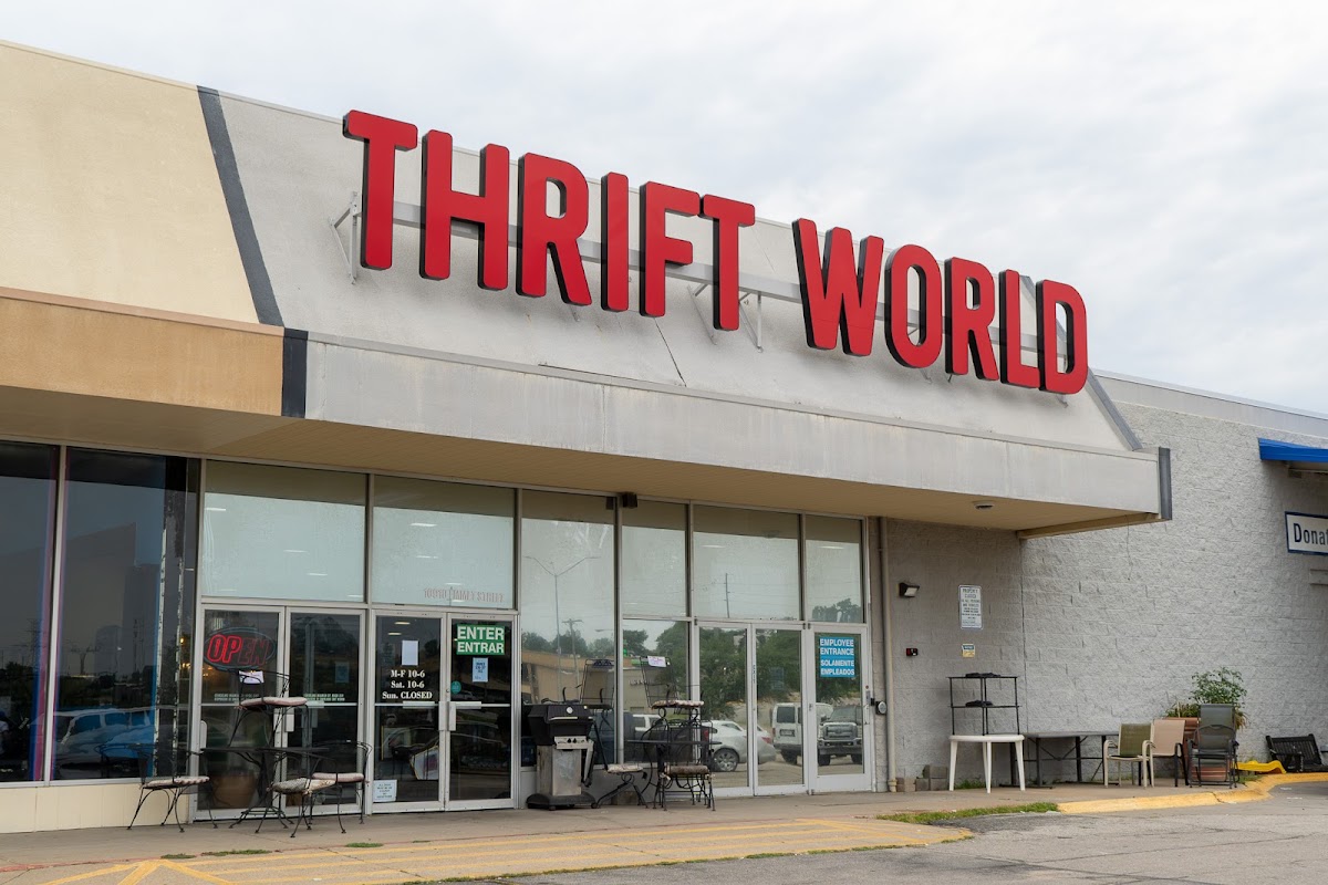 Thrift World - Emmet Street in Omaha