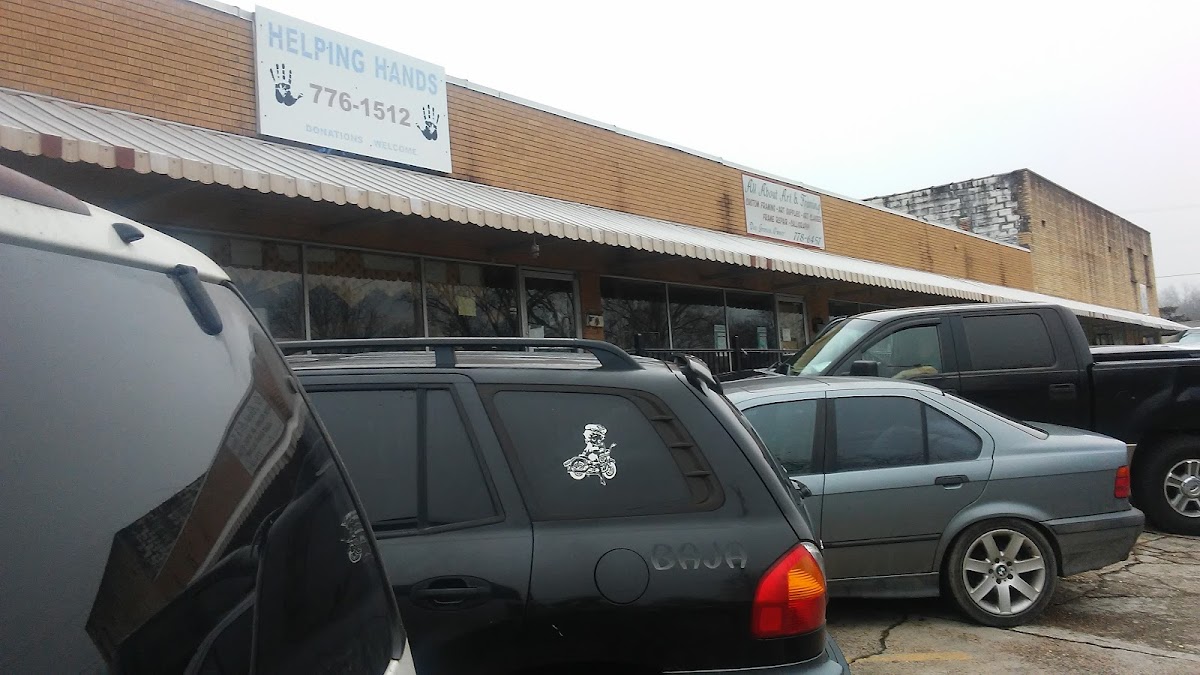 Helping Hands in Benton