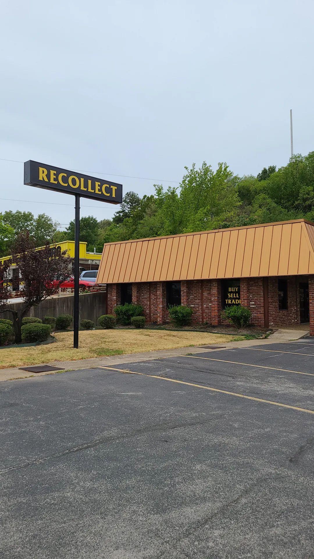 Recollect Ltd. - Vintage Clothing and Accessories in Fayetteville
