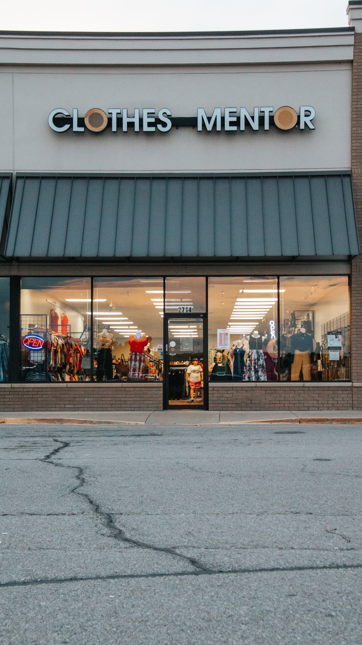 Clothes Mentor Clarksville, TN in Clarksville
