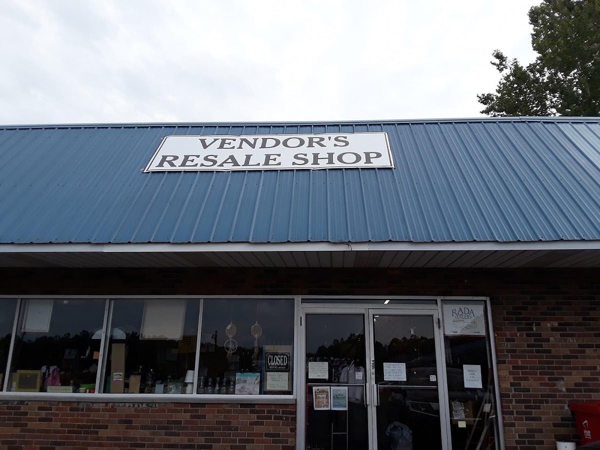 Vendors Resale Shop in Whitley City
