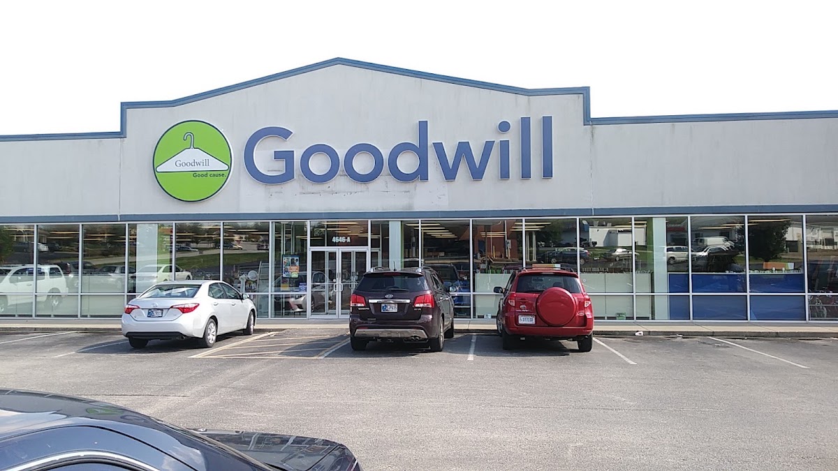 Goodwill Store in Floyds Knobs