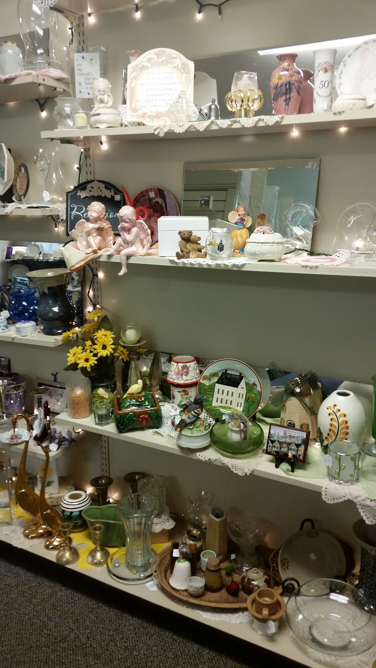 SonBridge Thrift&Gift Store in College Place