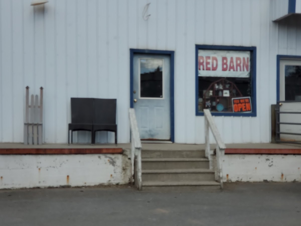 Red Barn Second Hand in Colville
