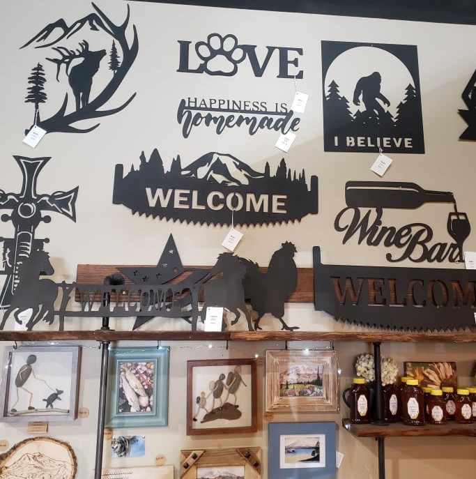 Center Street Junction - Mercantile and More in Eatonville