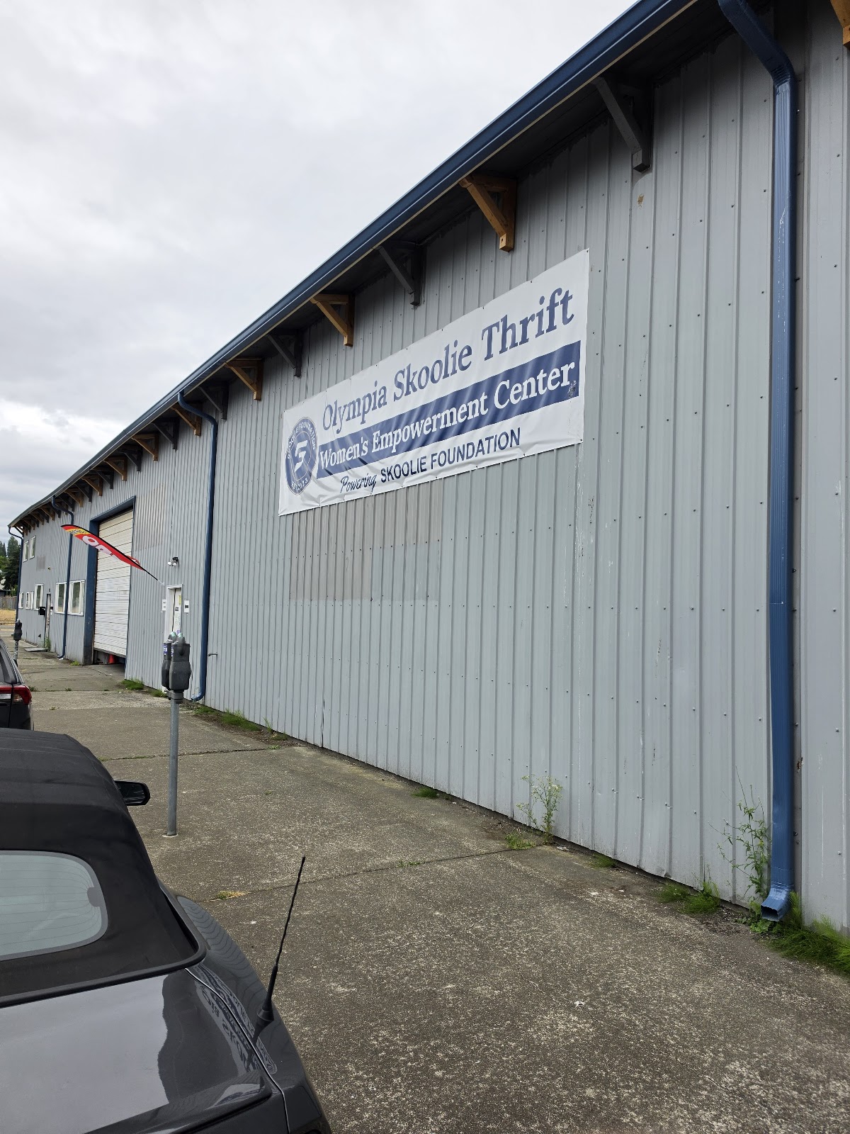 Olympia Skoolie Thrift in Olympia