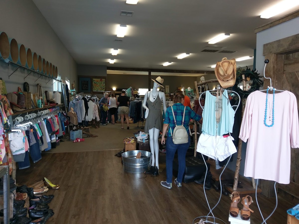Foxxy Brown's in Lynden