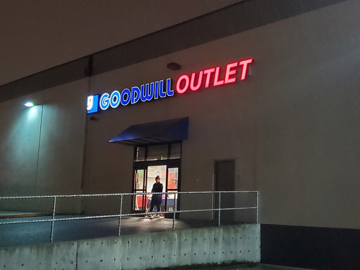 Tacoma Goodwill Outlet in Tacoma