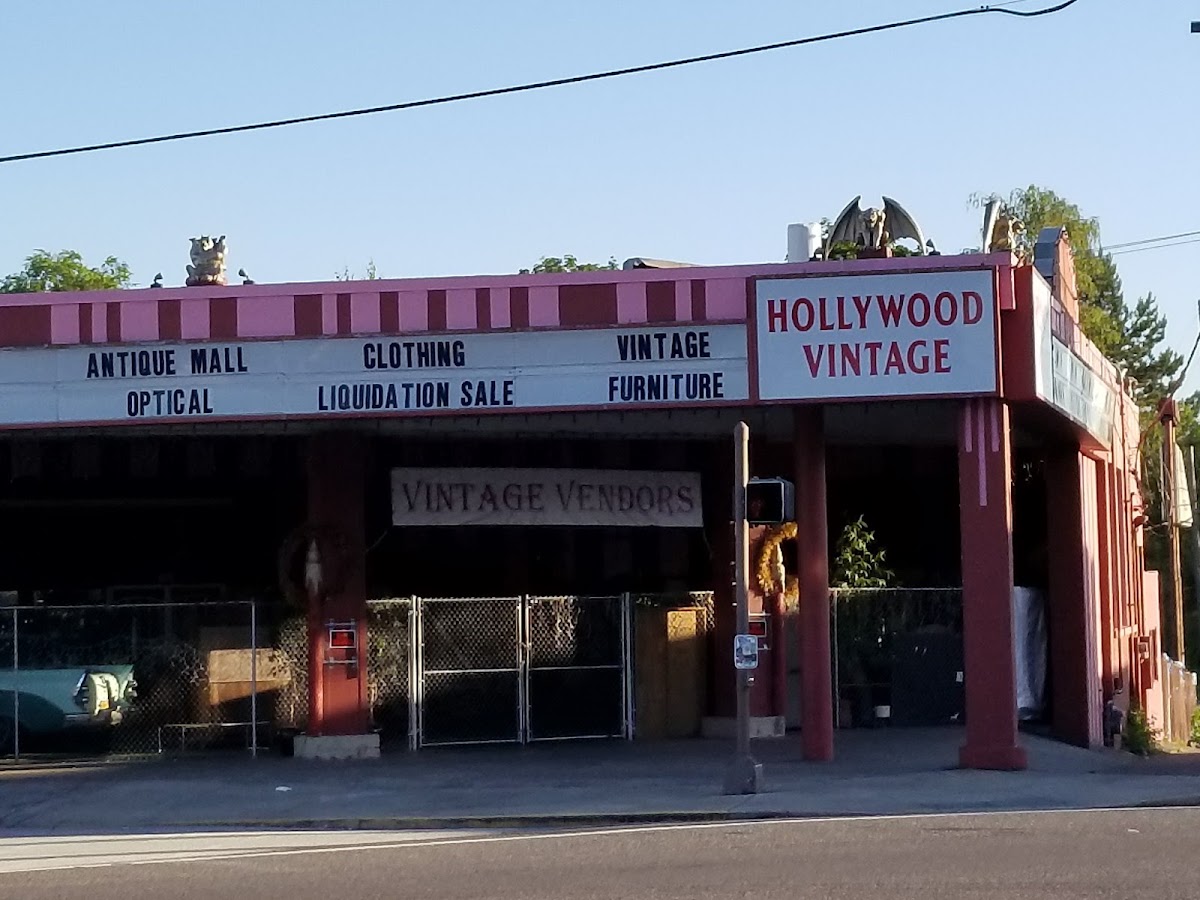 Hollywood Vintage in Portland
