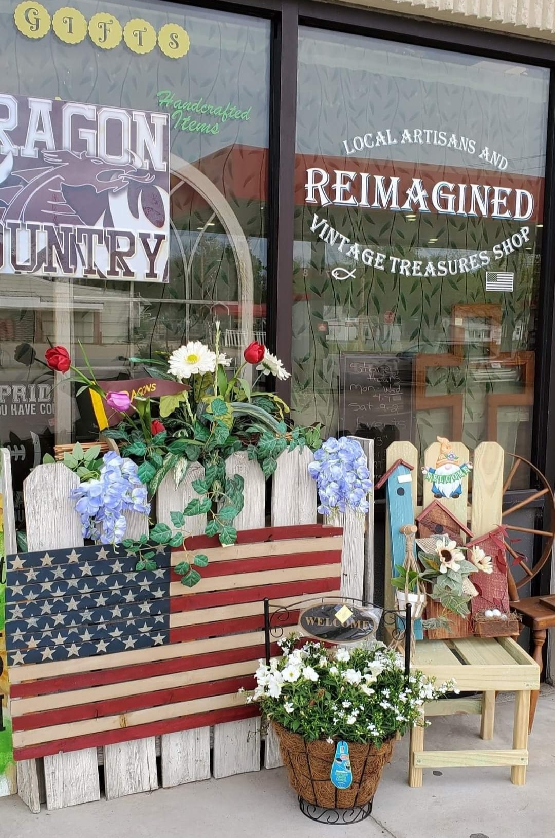Reimagined - Local Artisans and Vintage Shop in Belle Plaine