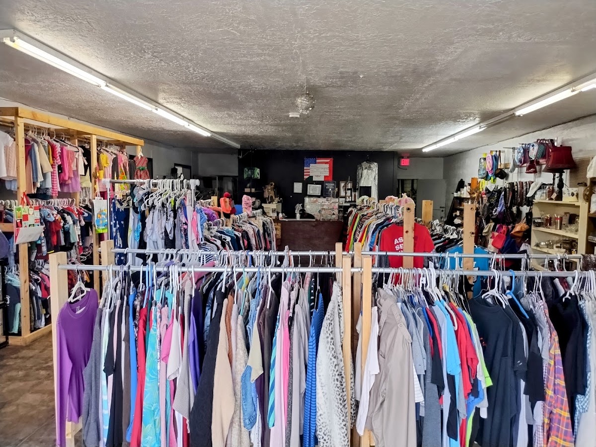 Yessy's bazaar in Duncan