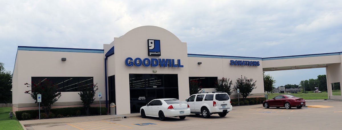 Goodwill Store and Donation Center (Stone Creek) in Tulsa