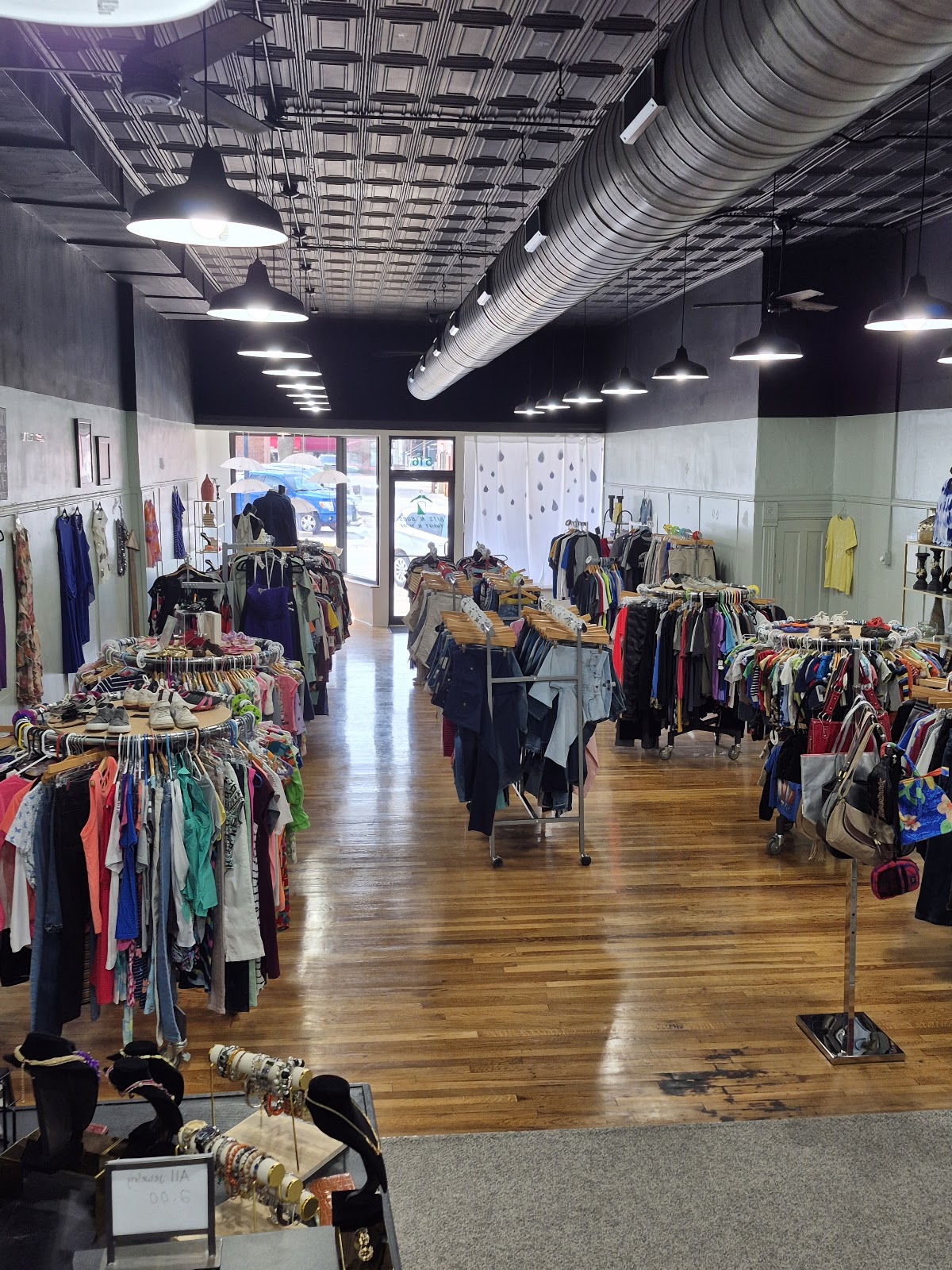 Bits 'N Bobs Thrift 'N More in Harlan