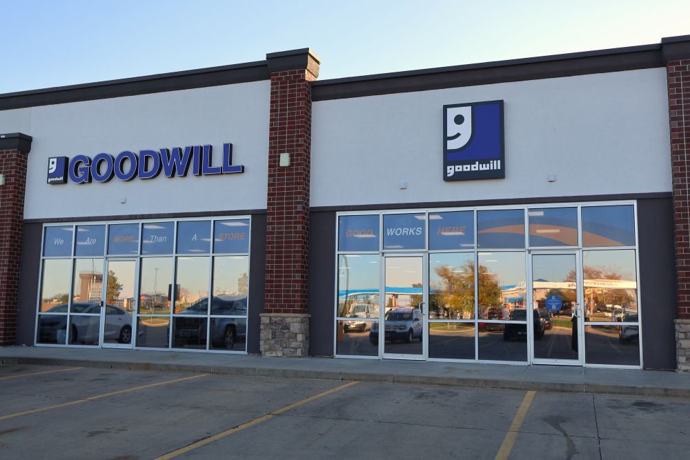Goodwill Cedar Falls - Viking Rd in Cedar Falls