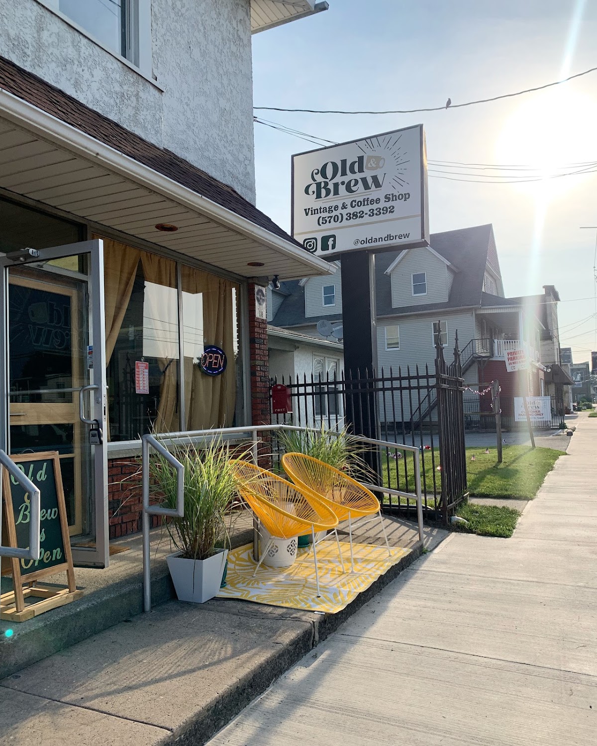 Old & Brew in Blakely