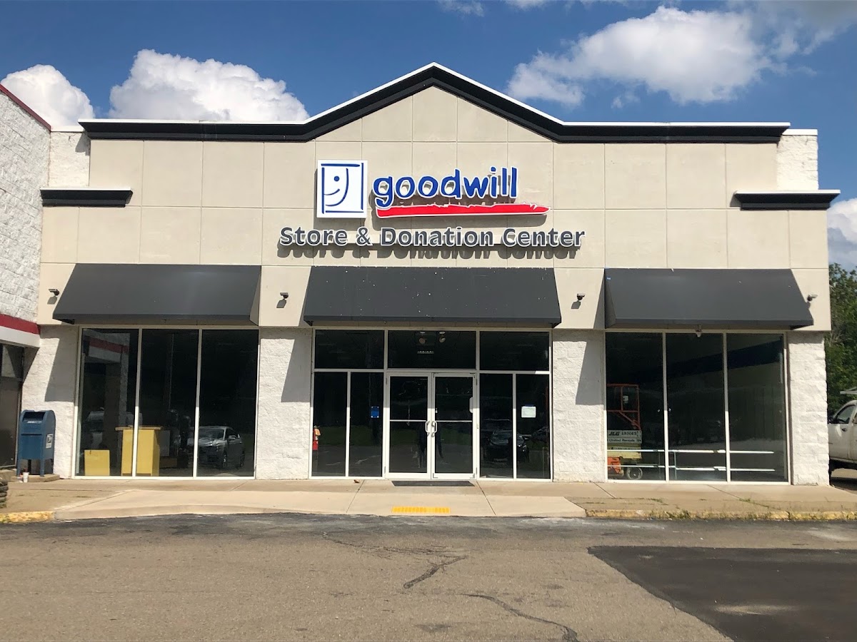 Goodwill Store in Warren