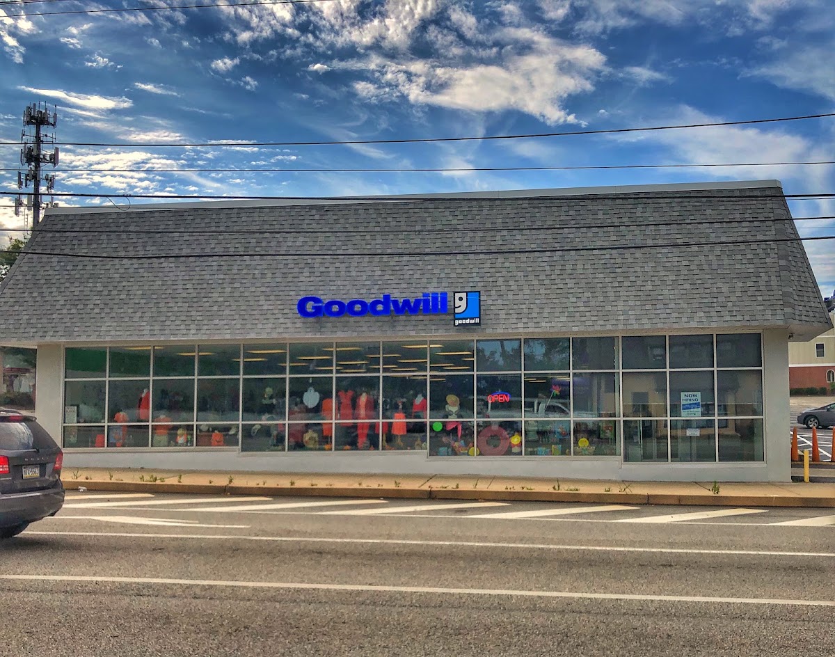 Goodwill Store & Donation Center in Berwyn