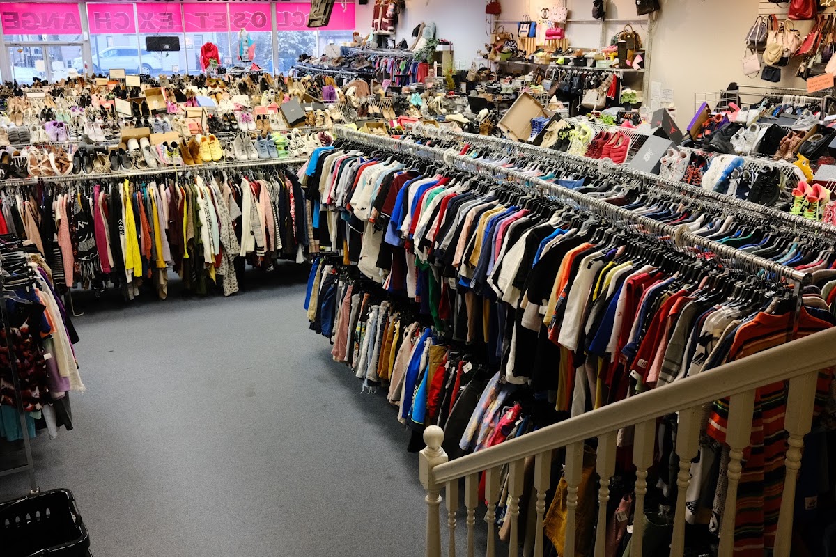 Closet Exchange in Willow Grove
