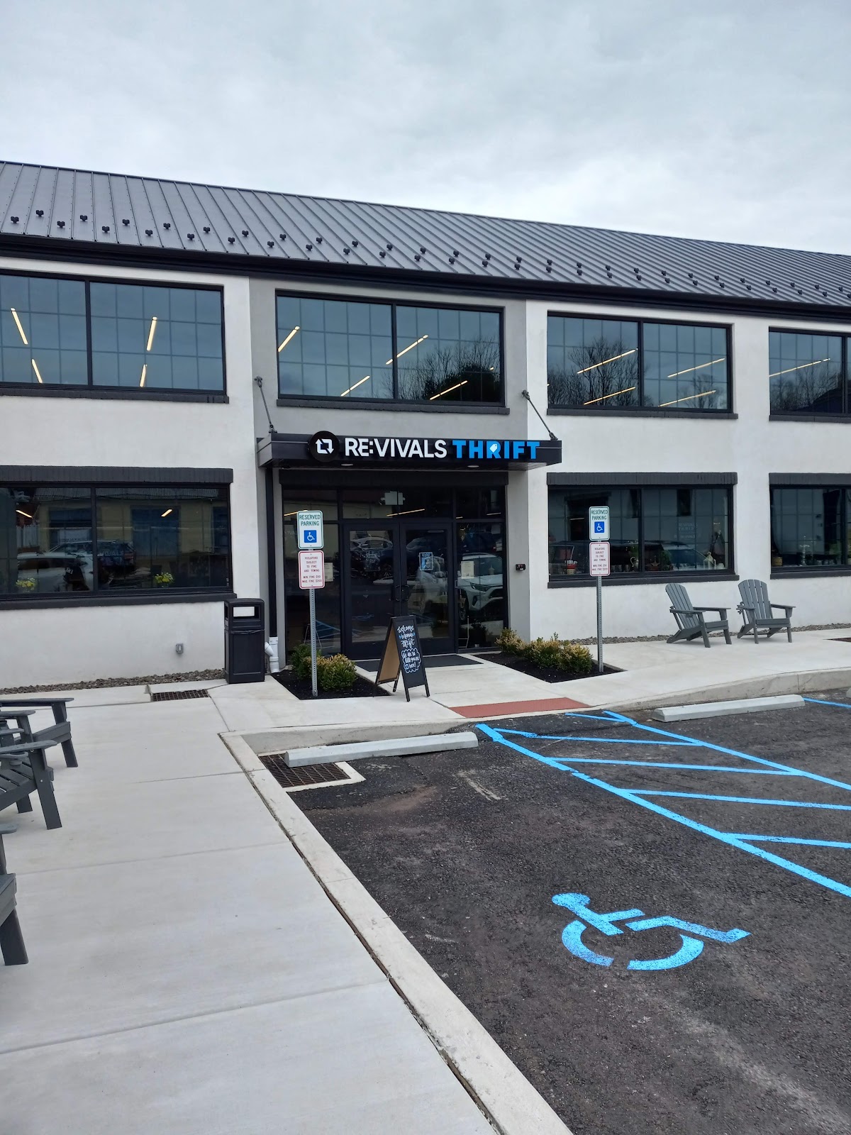 Revivals Thrift in Perkasie