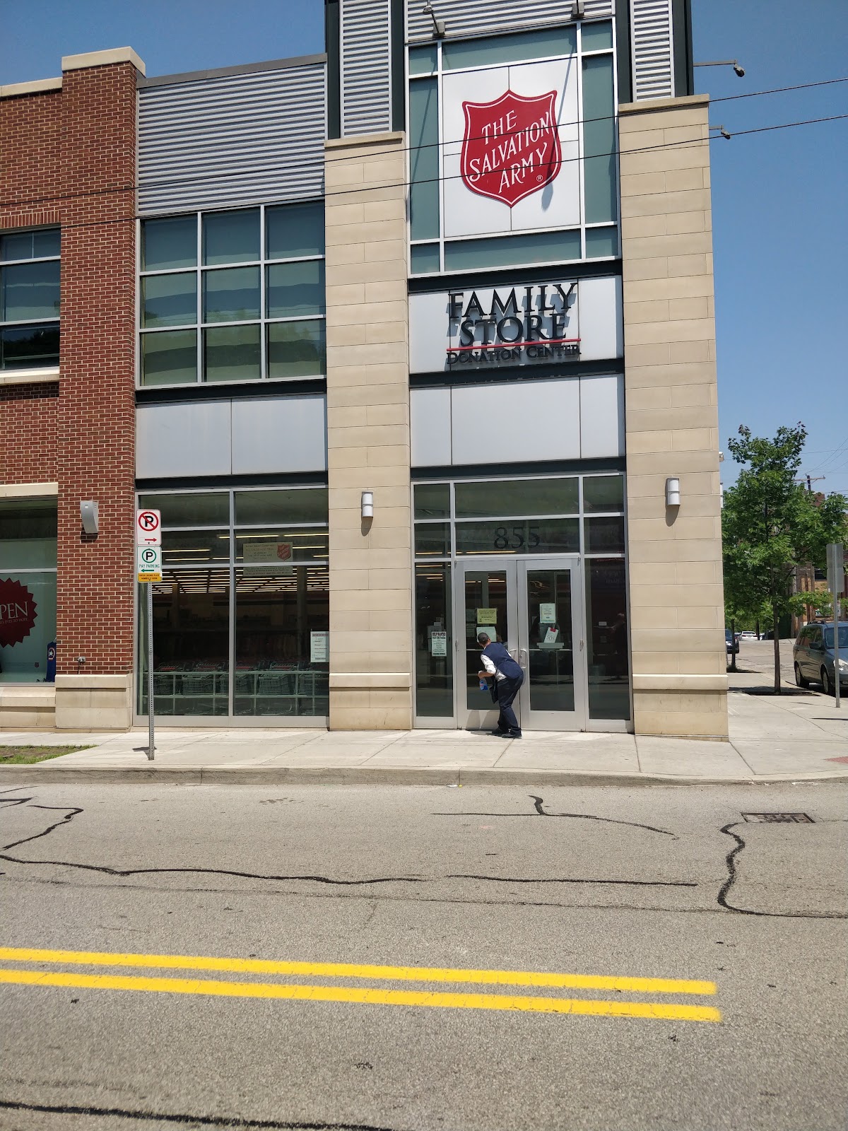 Salvation Army Thrift Store in Pittsburgh