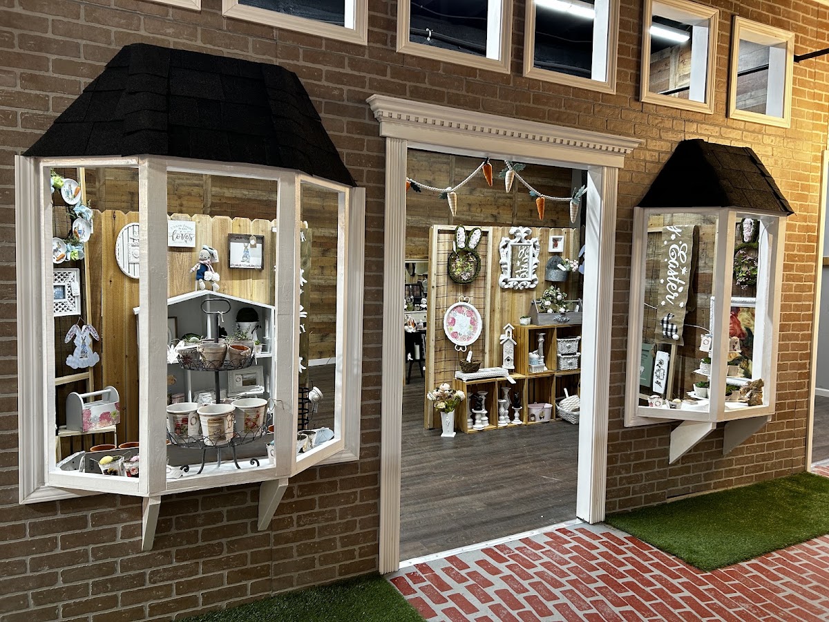 Treasure Trove Fleatique in Pittsburgh