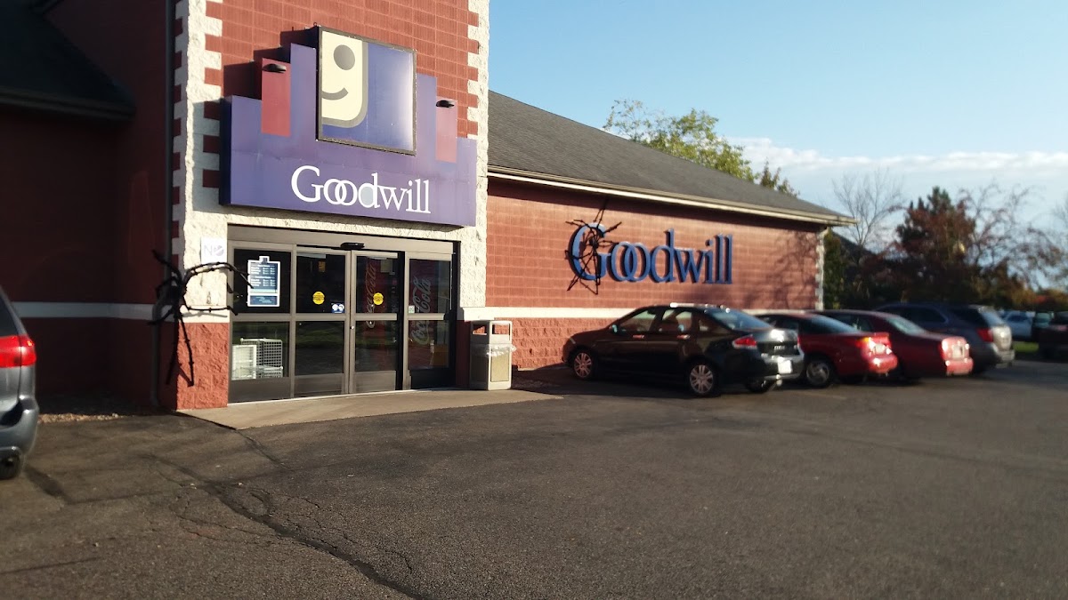 Menomonie Goodwill Retail Store and Training Center in Menomonie