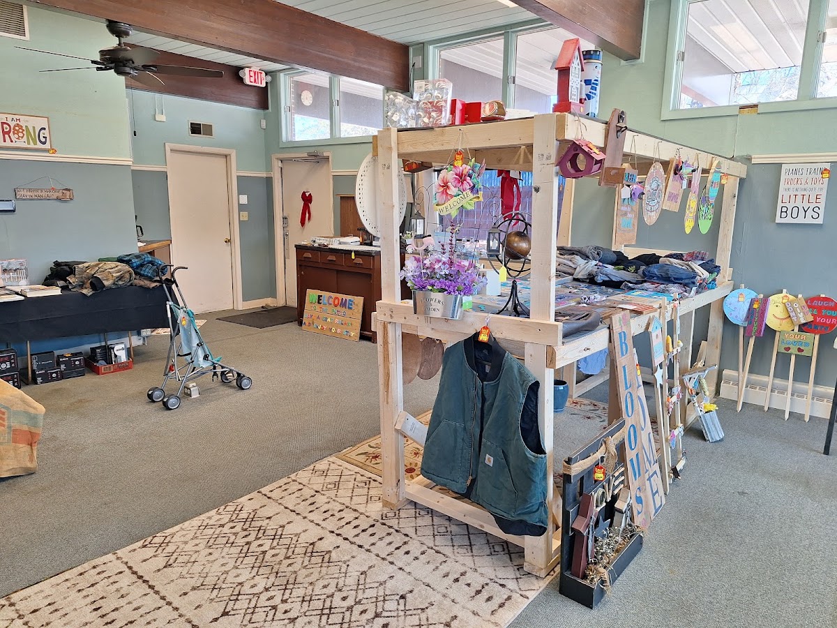 ANTIQUES AND ESSENTIALS in Taylor
