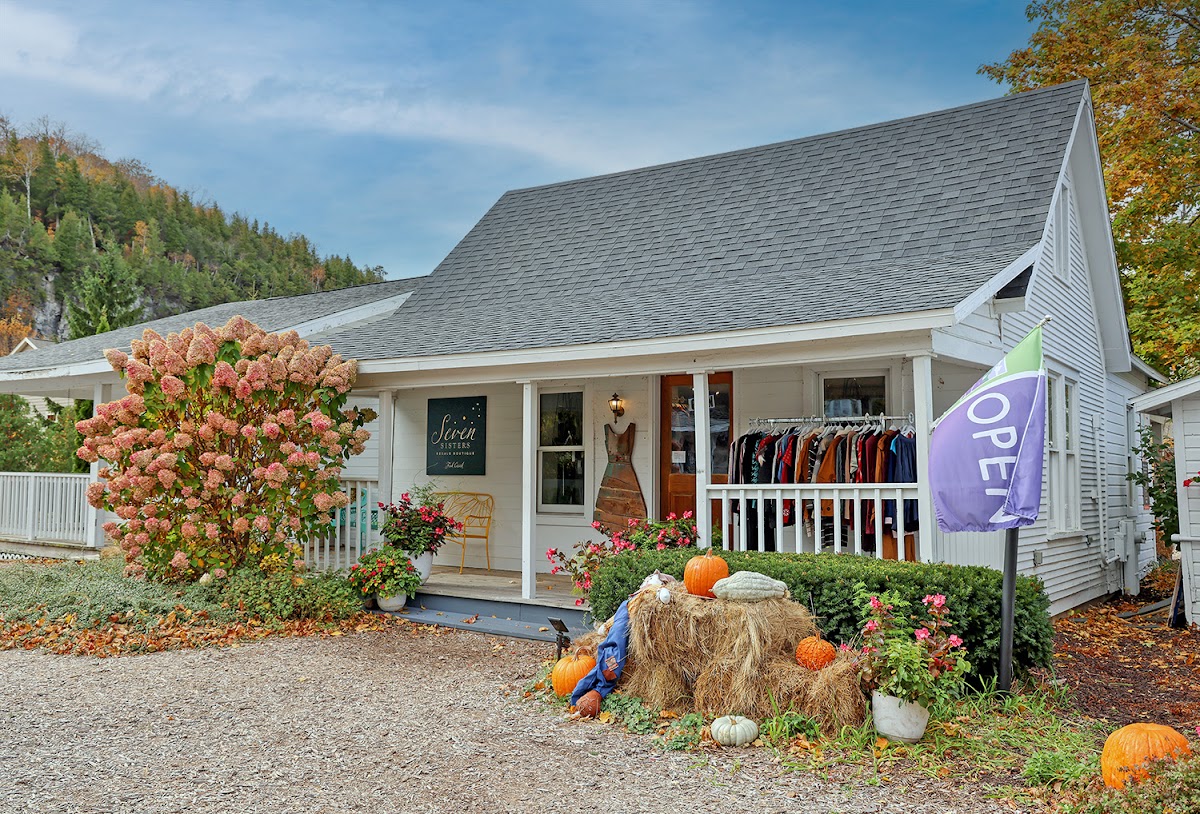 Seven Sisters Resale Boutique in Fish Creek
