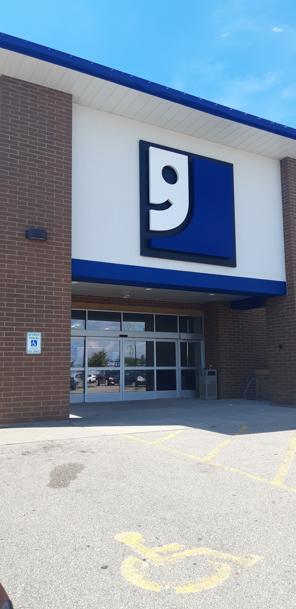 Neenah Goodwill Retail Store & Training Center in Neenah
