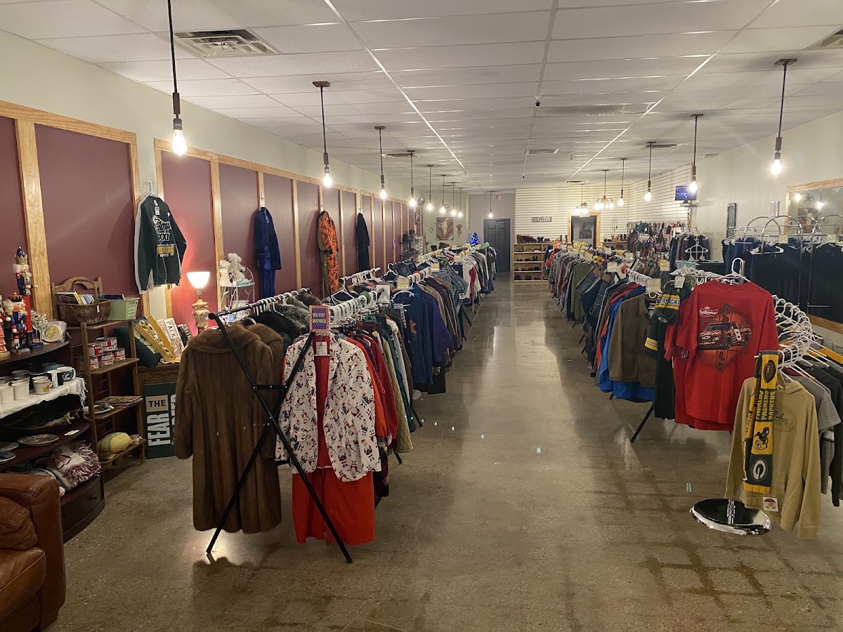 Rich Earth Resale in Milwaukee