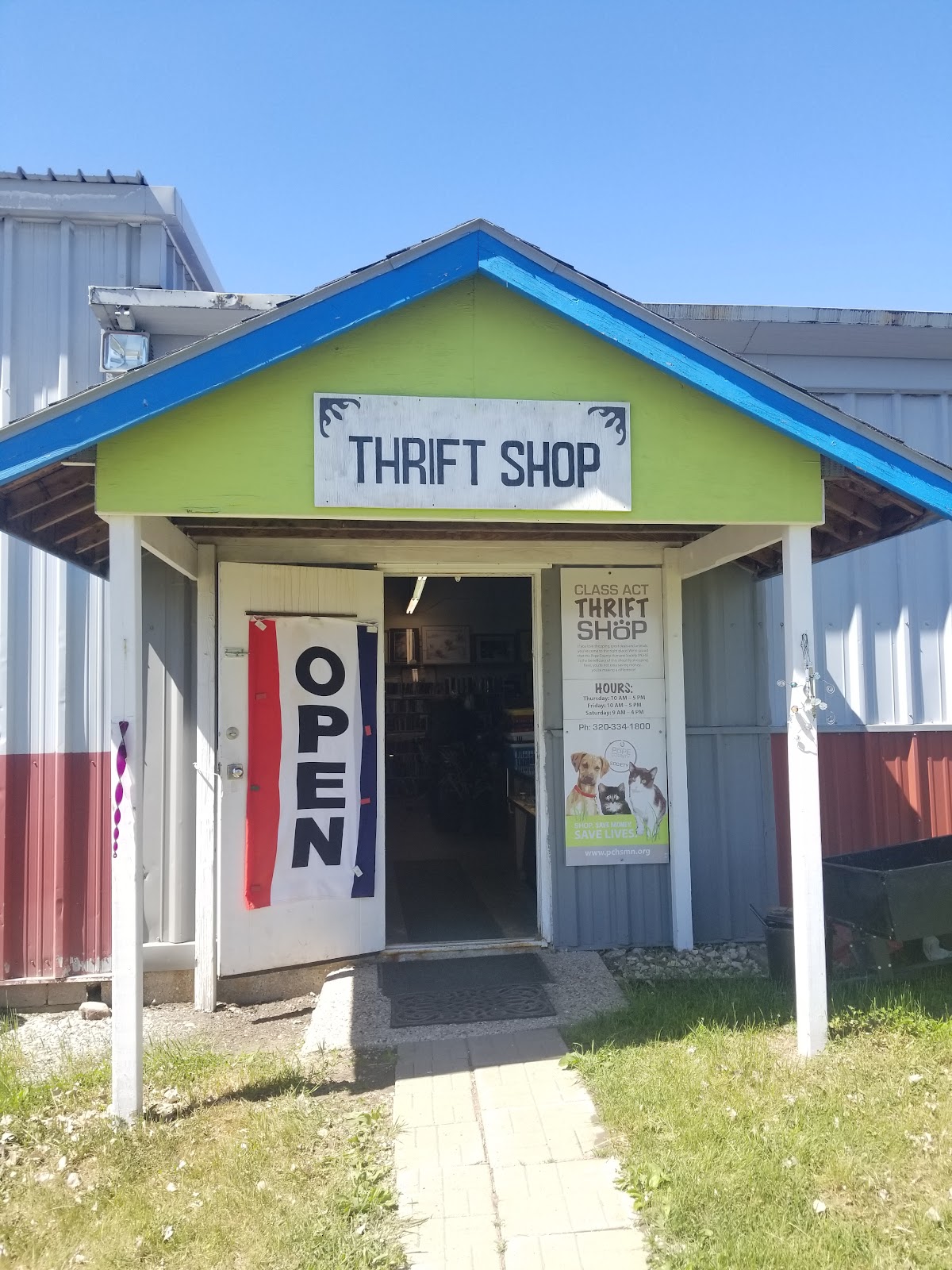 Class Act Thrift Shop in Glenwood