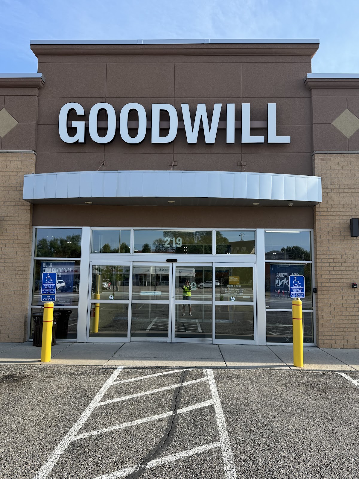 Goodwill - Alexandria in Alexandria