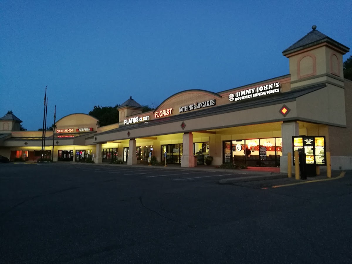 Clothes Mentor Eden Prairie, MN in Eden Prairie