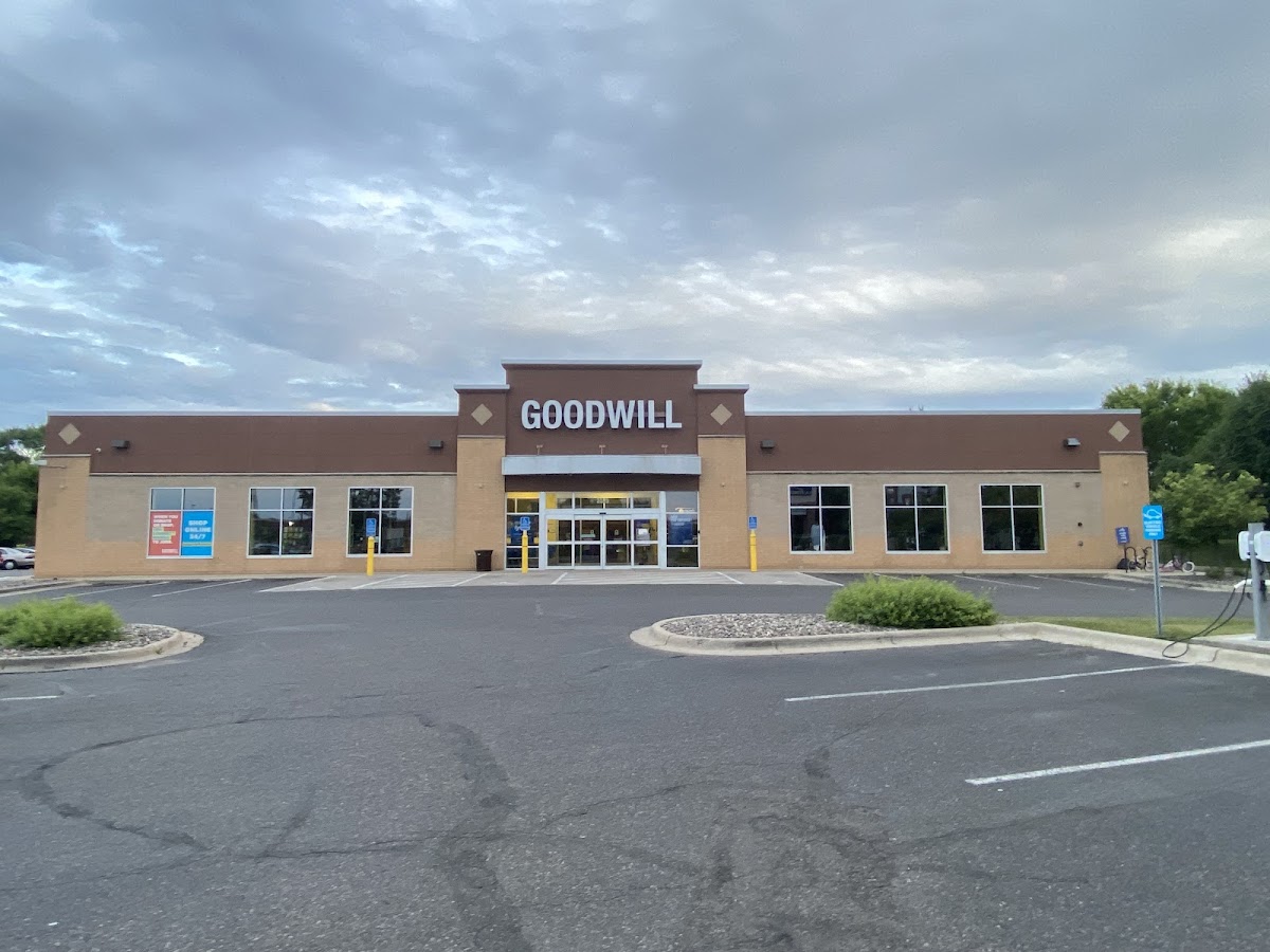 Goodwill - St. Louis Park in St. Louis Park