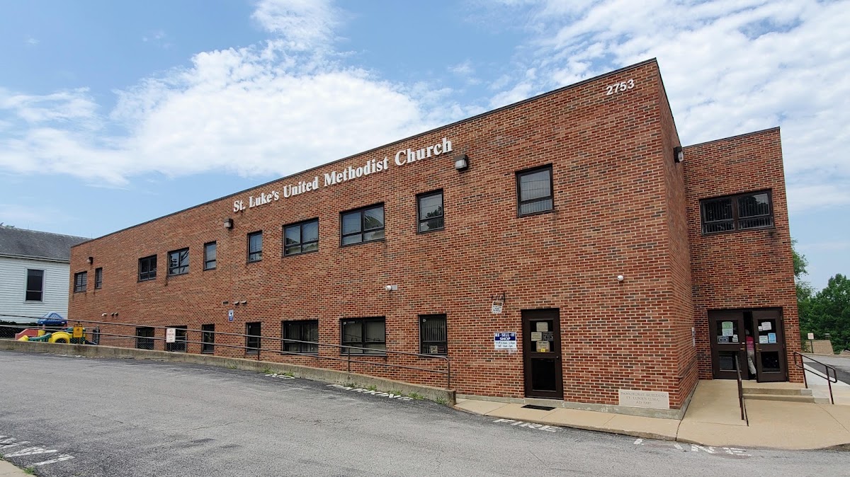 Maurine's Resale Boutique in St. Louis