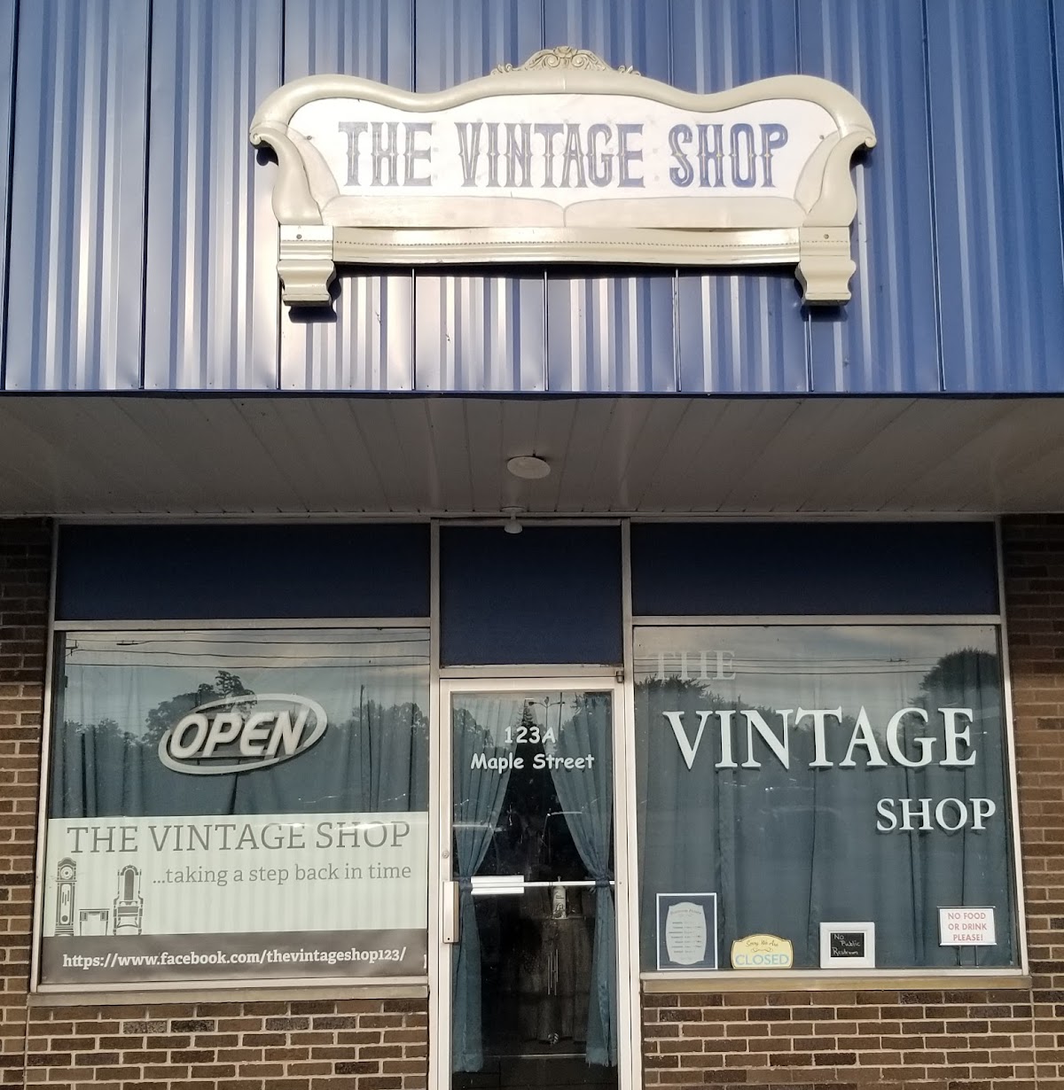 THE VINTAGE SHOP in Port Clinton