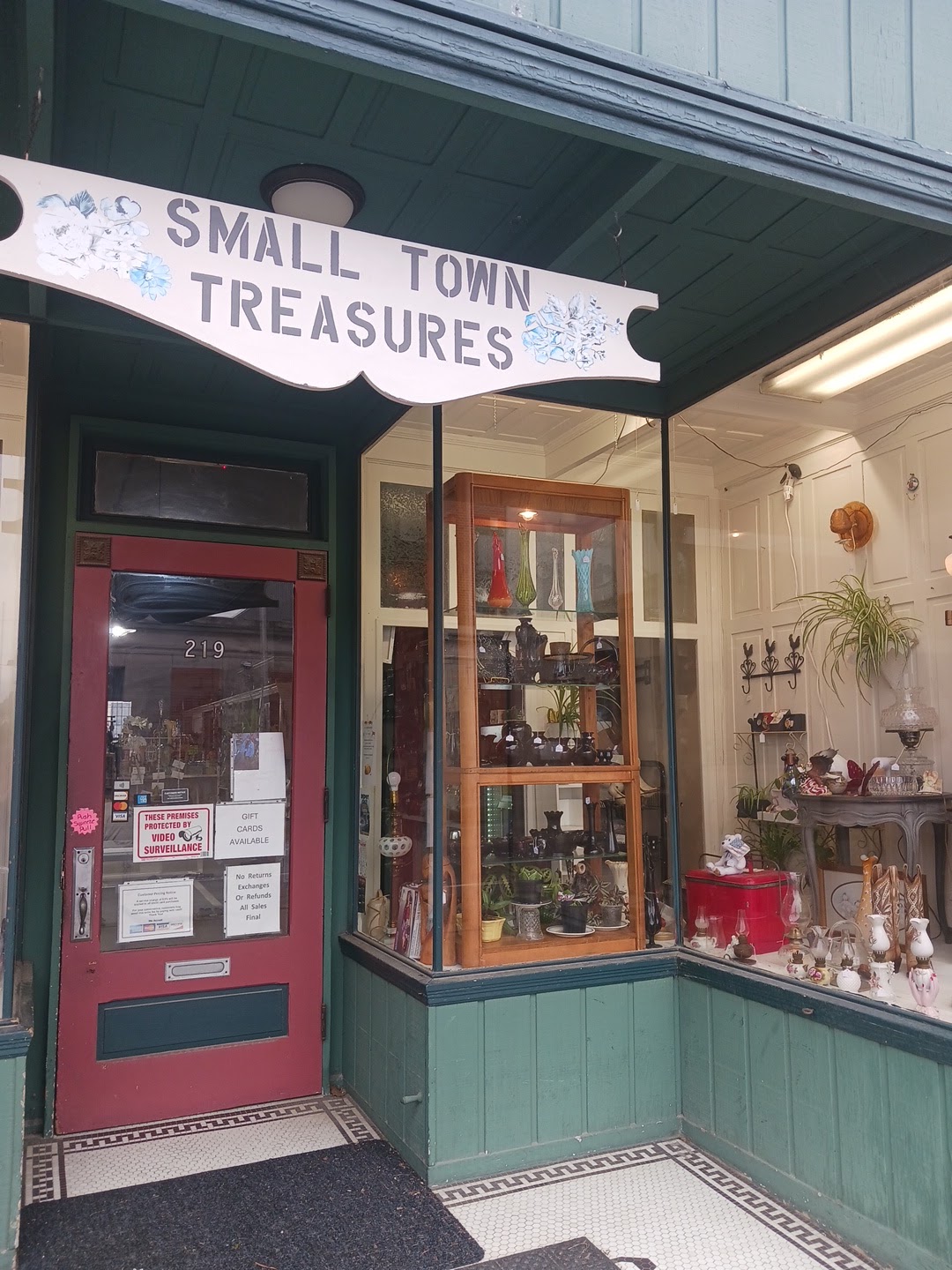 Small Town Treasures in Galion