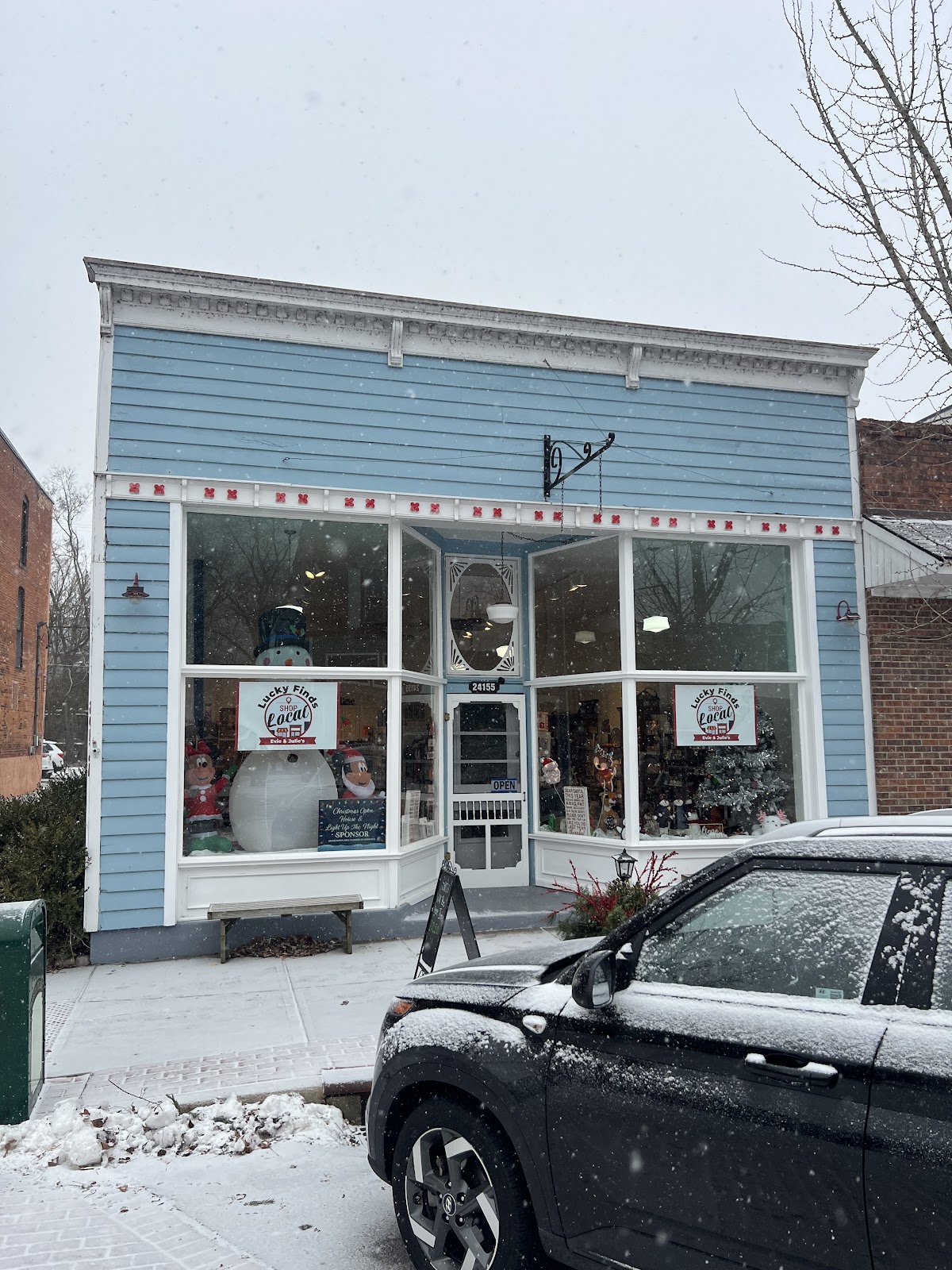 Evie & Julie’s Lucky Finds in Grand Rapids