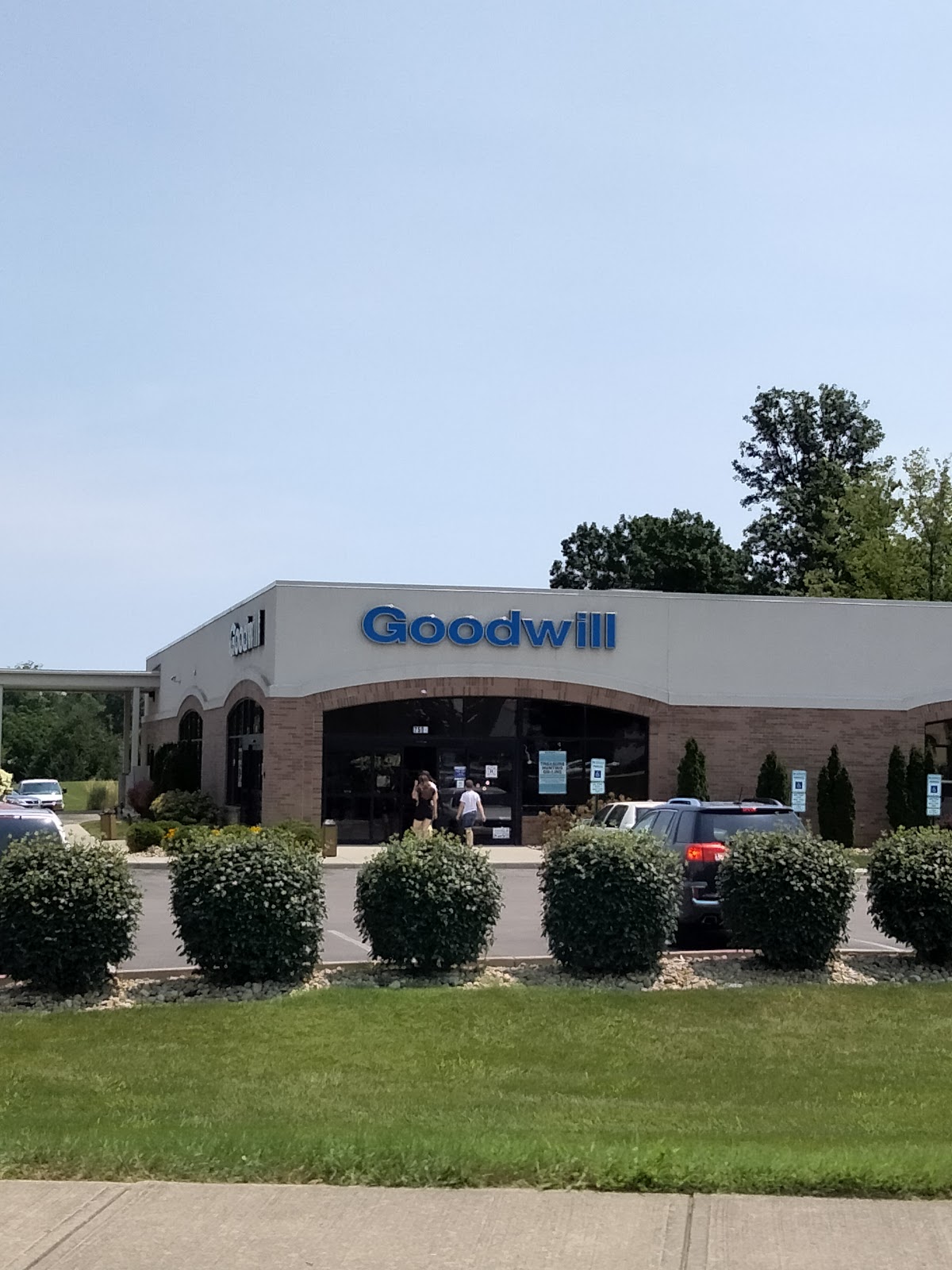 Goodwill Stores - Huber Heights (Sulphur Grove) in Dayton