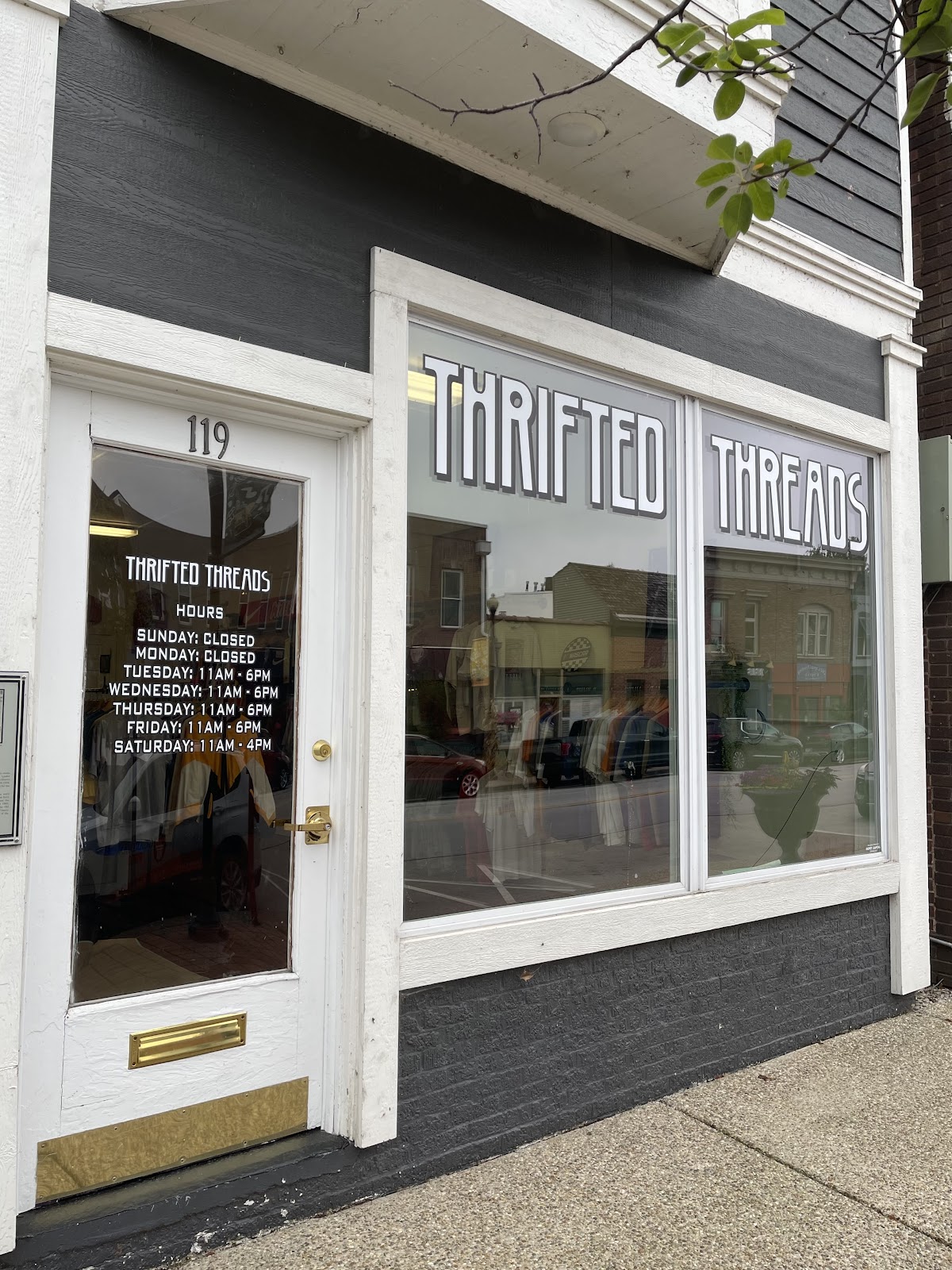 Thrifted Threads in Corydon