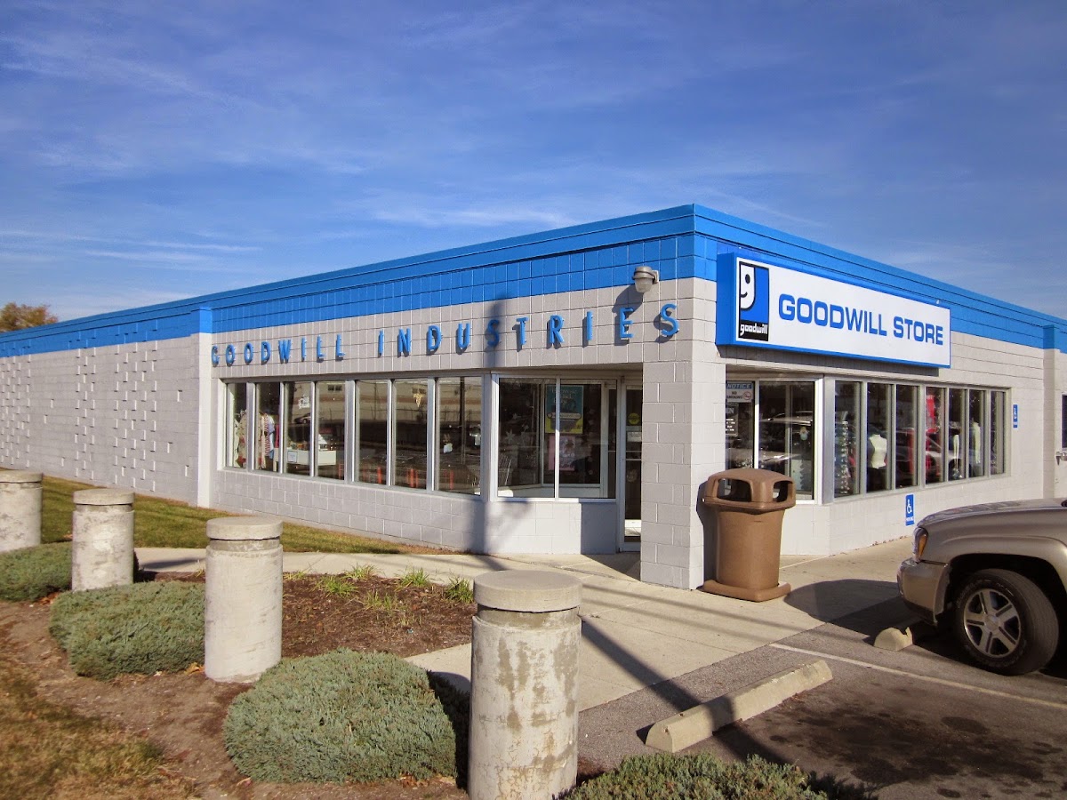 Goodwill Industries - Brooklyn Ave Store in Fort Wayne
