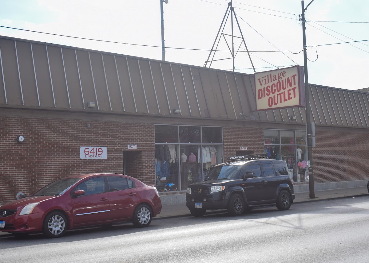 Village Discount Outlet in Chicago