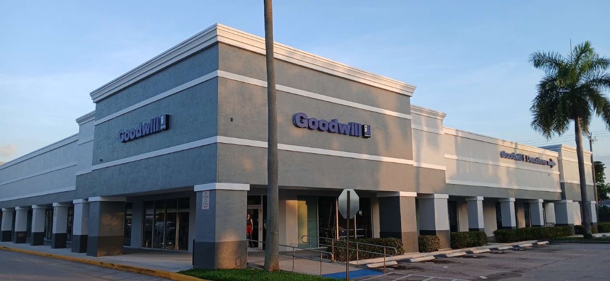 Hollywood Taft Retail Store and Donation Center in Hollywood