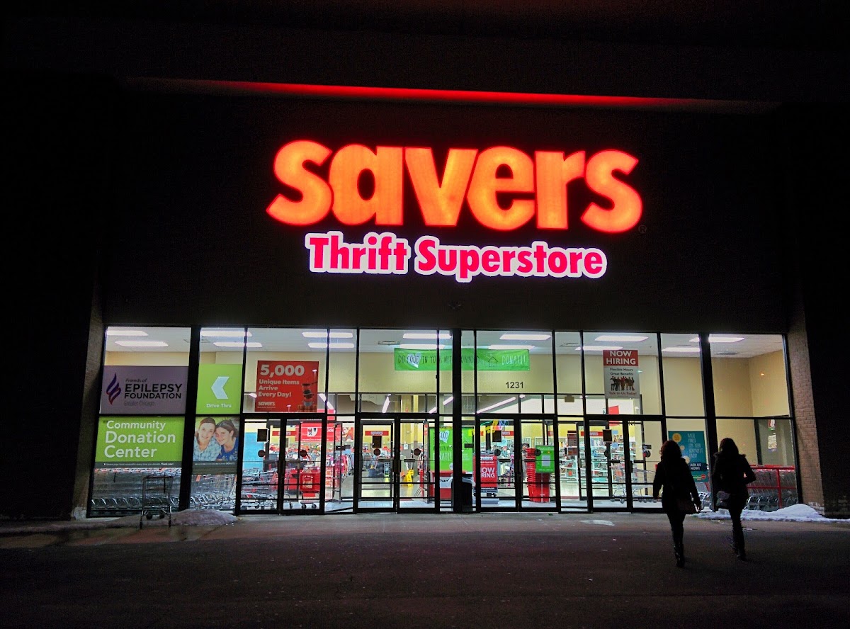 Savers in Carol Stream