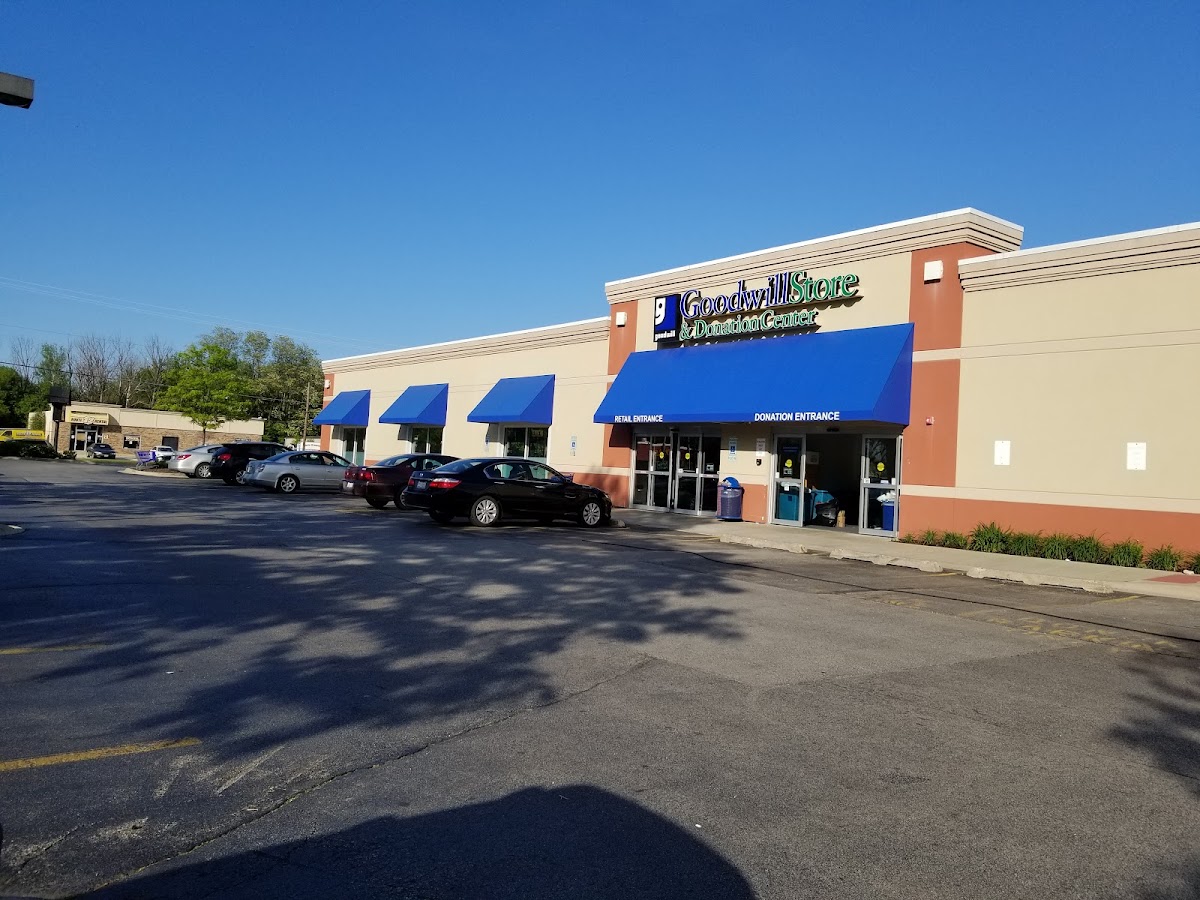Goodwill Store & Donation Center in Arlington Heights