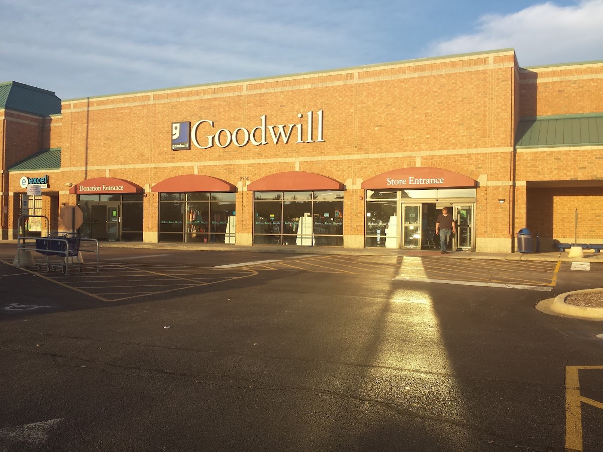 Goodwill Store & Donation Center in St Charles